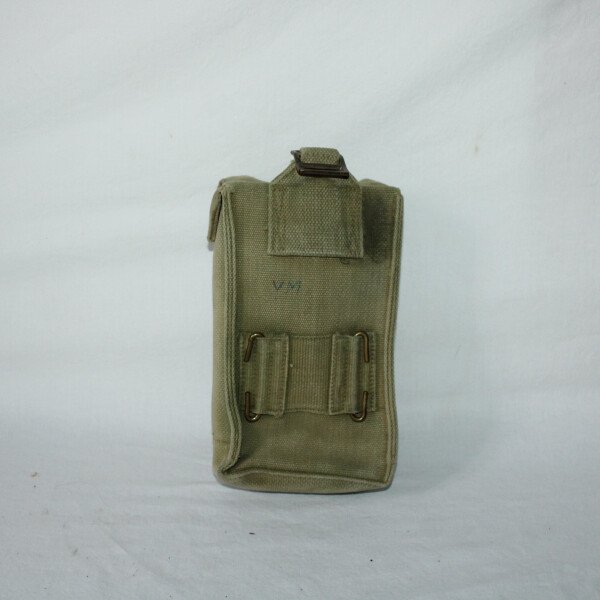 Pouch canadienne 1940