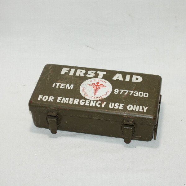 Boite fisrst aid Jeep