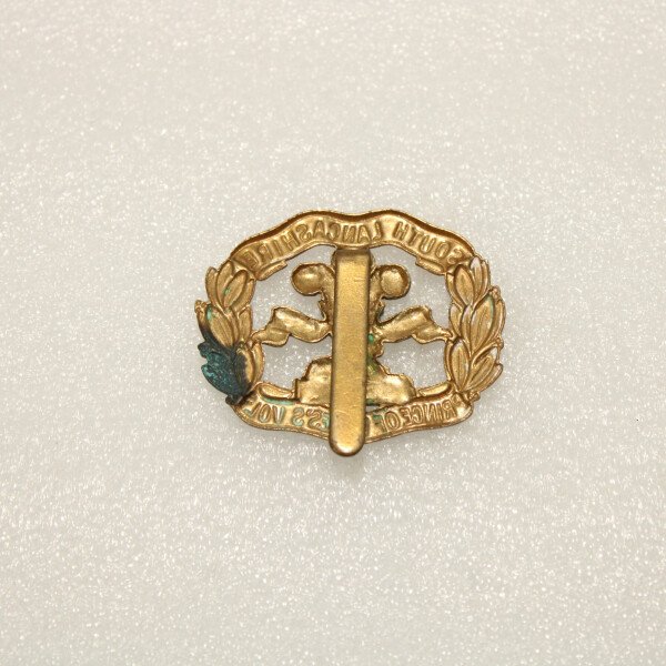 Cap badge South Lancashire