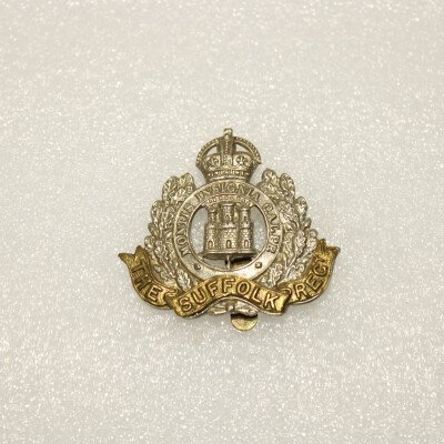cap badge Suffolk