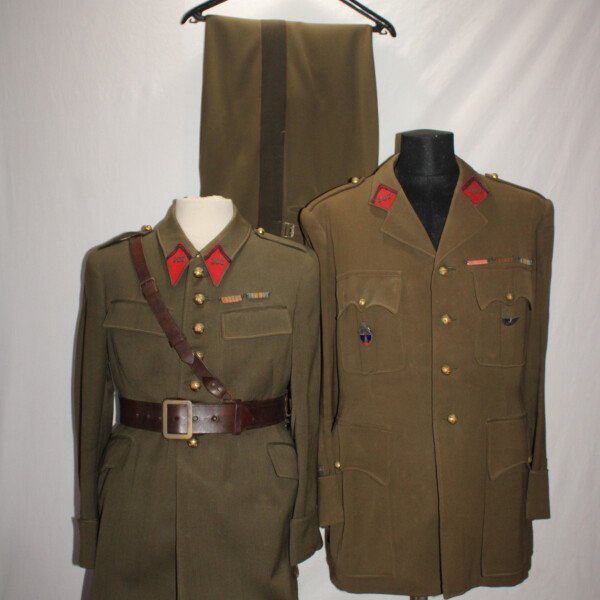 Uniformes 107e RALA/FFI