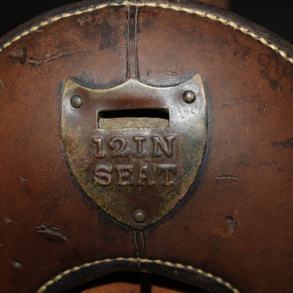 selle de cavalerie américaine