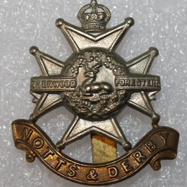 Cap badge notts & derby