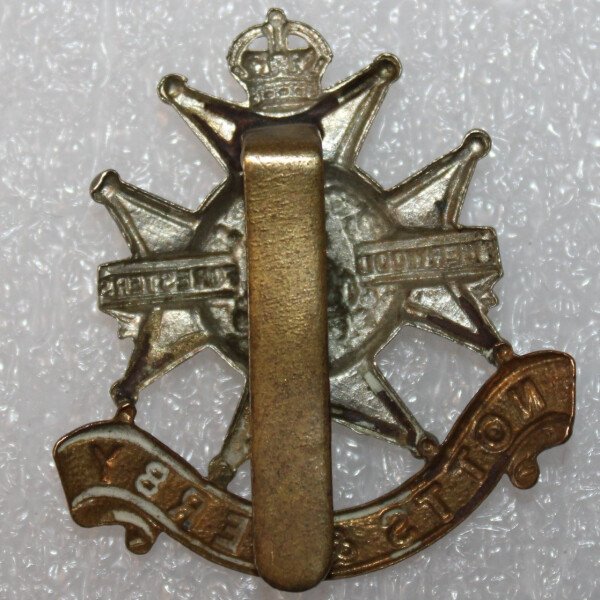 Cap badge notts & derby